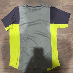 Robert geller for LULULEMON mens shirt